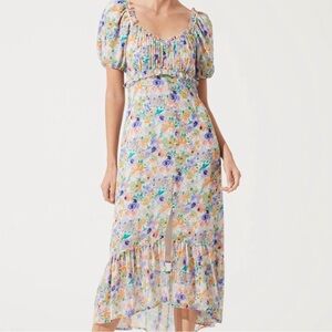 ASTR Multicolor Floral Puff Sleeve Midi Dress
